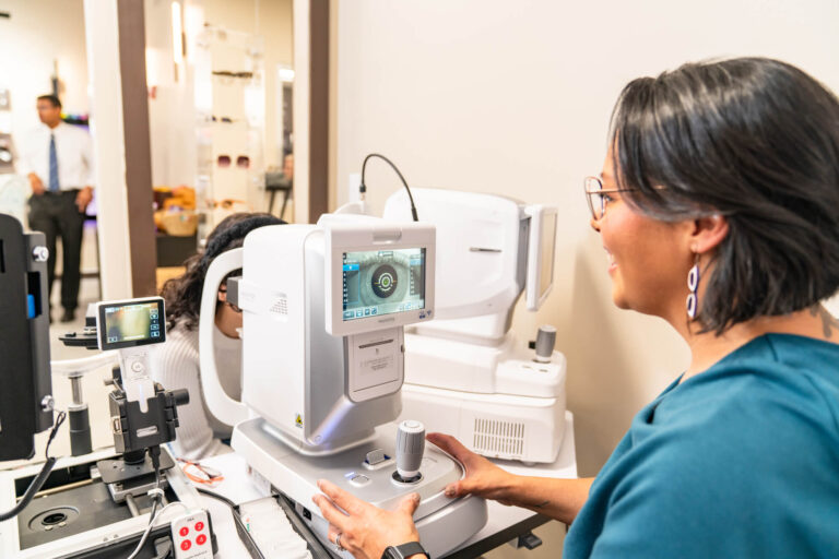 Computer vision in Sugar Hill eyewear for screen comfort